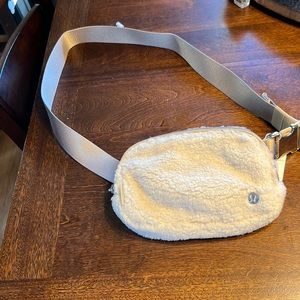 Lululemon fleece bag